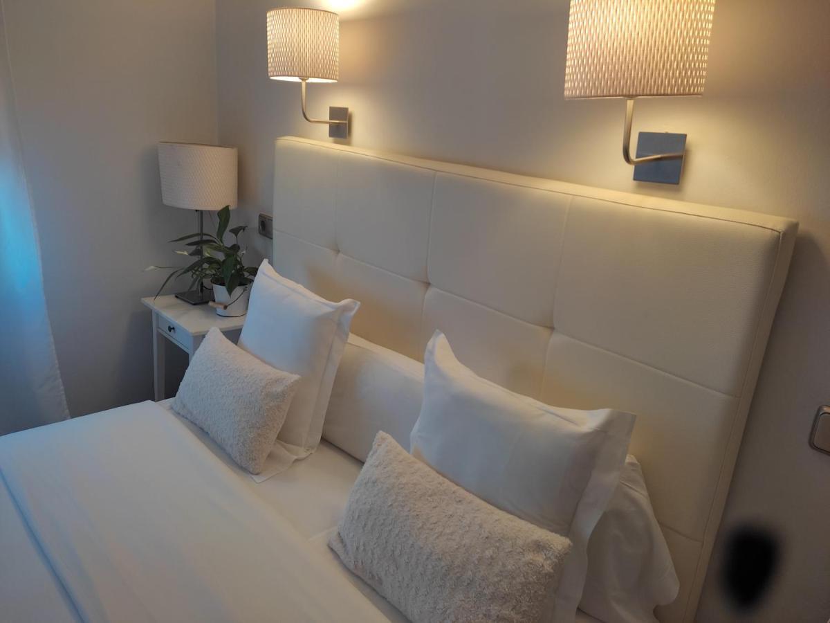 Hostal Carlos V Puebla de Sanabria Ngoại thất bức ảnh